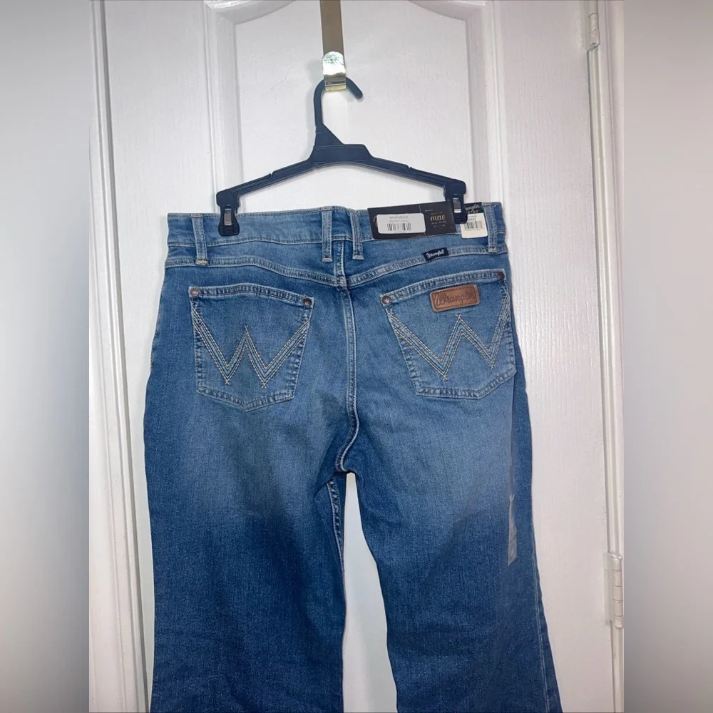 Wrangler Women’s Wisemans Mid Rise Jeans Size 32x32 Color Blue‎